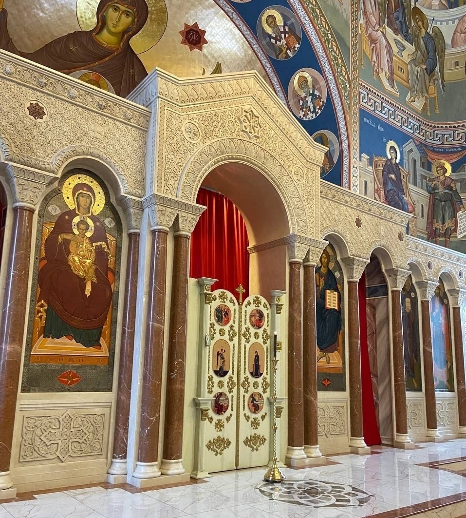 ИКОНОСТАС ДЛЯ ХРАМА СВЯТЫХ АПОСТОЛОВ ПЕТРА И ПАЛА г. ШЕЛЕХОВ ИРКУТСКОЙ ОБЛАСТИ